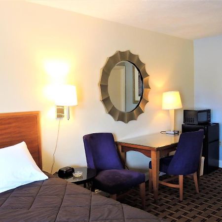 Windsor Motel Groton Esterno foto