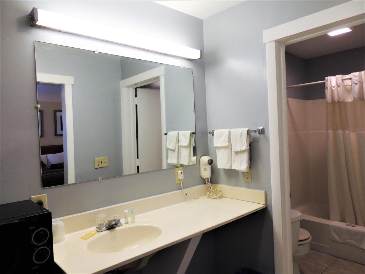Windsor Motel Groton Esterno foto
